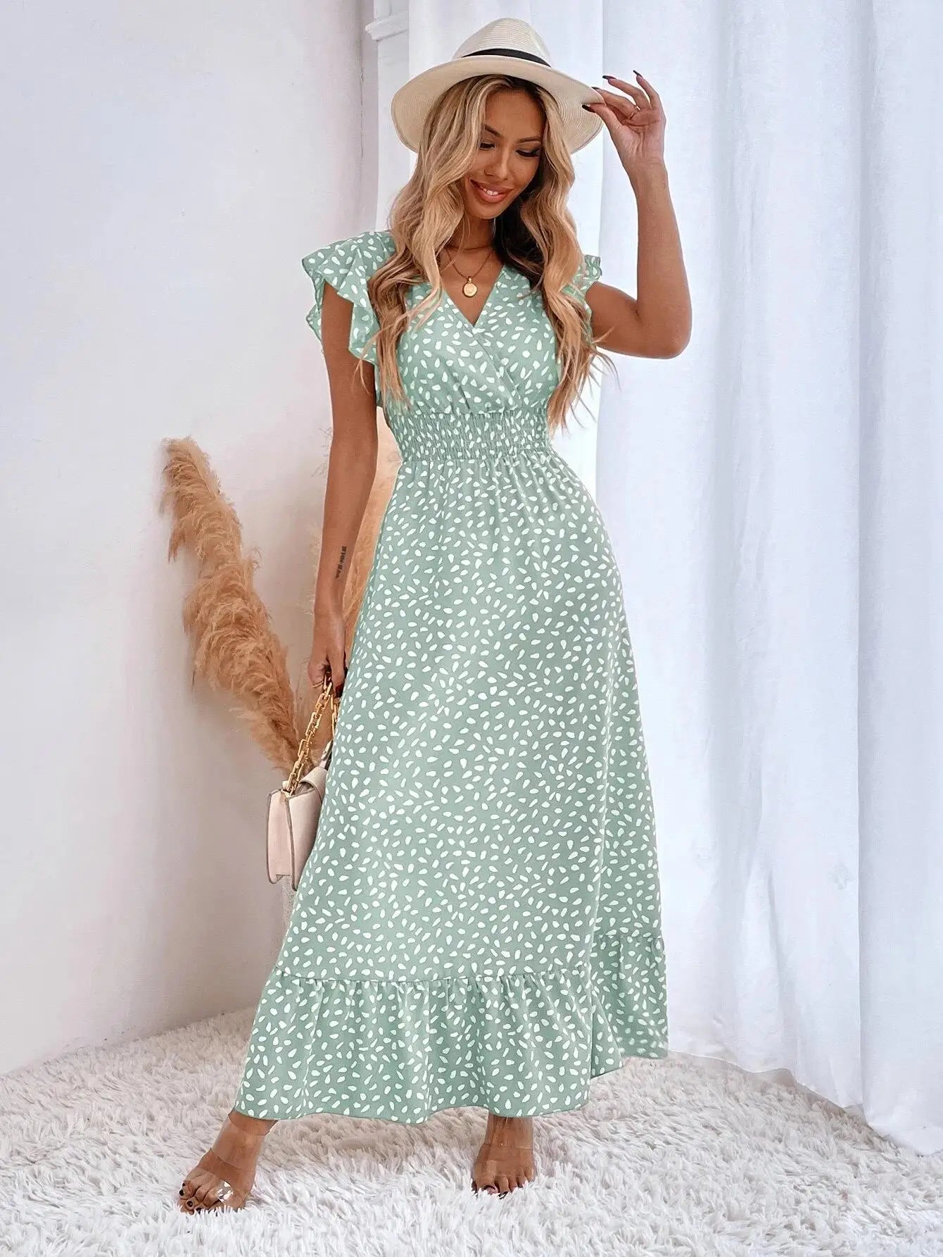 Elegant Trends: European & American Women's V-Neck Waist Long Dress for Spring/Summer 2024